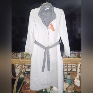 Nwt forecaster International weatherproof trench coat size 7/8